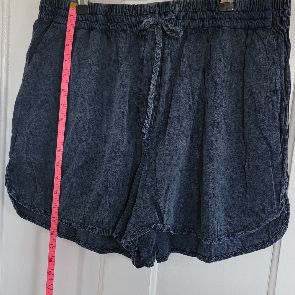 Treasure & Bond High Waist Blue Shorts Elastic Waistband